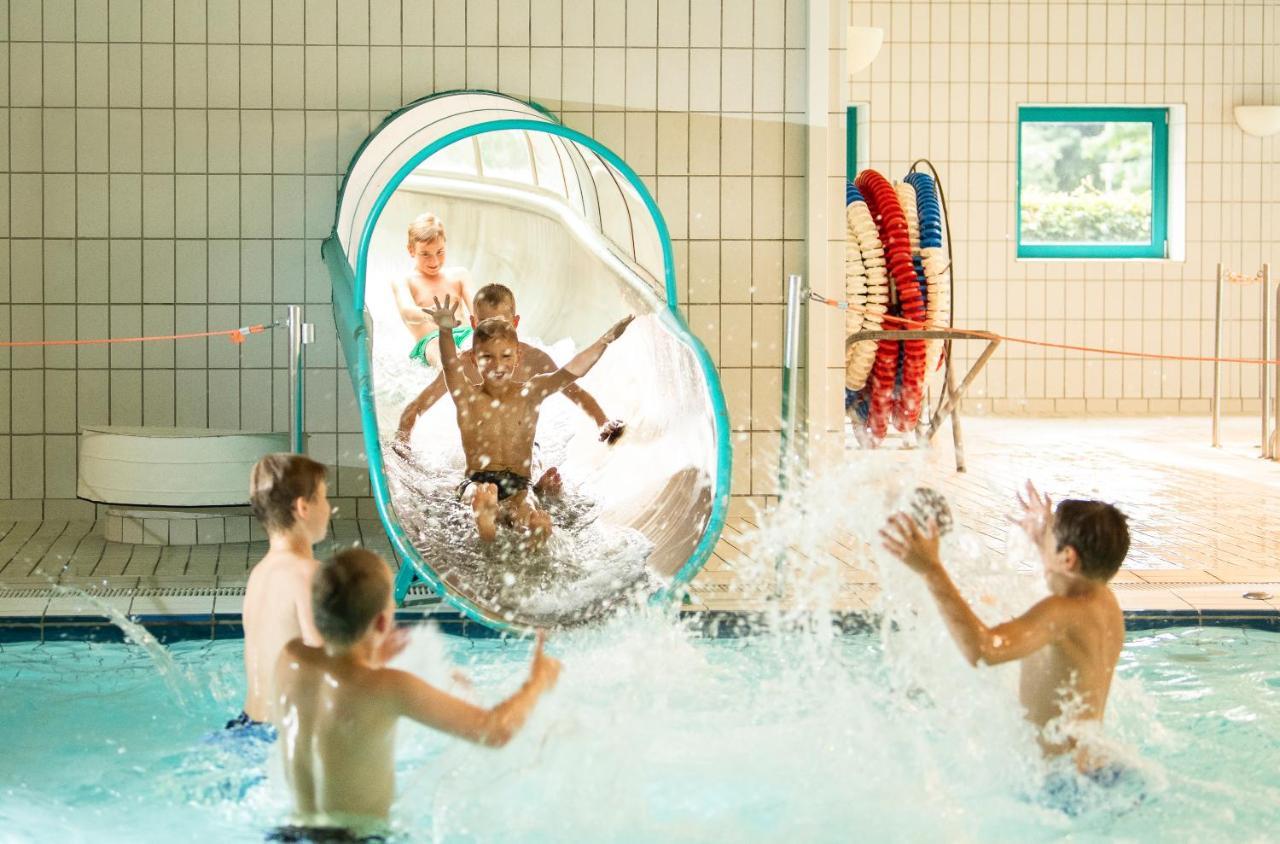 Hoessensportzentrum Westerstede Exteriör bild