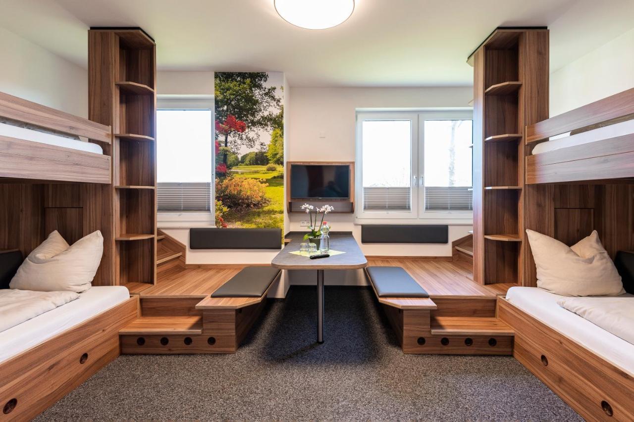 Hoessensportzentrum Westerstede Exteriör bild